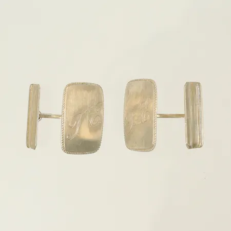 Ett par manschettknappar, 18x14mm, monogram, silver 835/1000-delar 6,9g 