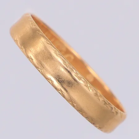 Ring slät stl:19 gravyr, 18K Vikt: 2,8 g