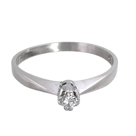 Diamantring, 18K vitguld, Diamant 0,05ct, svensk kontrollstämpel, stl:17¾ mm, bredd 2-3 mm Vikt: 2 g