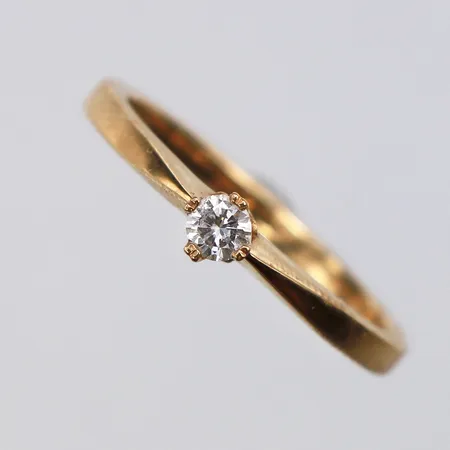 Ring med briljantslipad diamant 1 x ca. 0,10ct, Stl:17, bredd: 1,9-3,8mm, 18K Vikt: 2,7 g