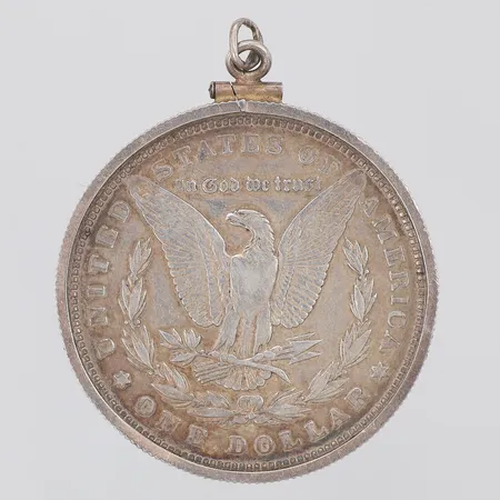 Mynt One dollar år 1891 i hänge/ram Ø39mm, 48mm med ögla, 900/1000 silver Vikt: 29,4 g