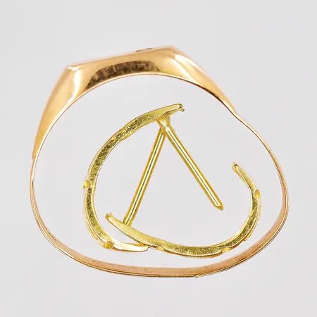 Diverse defekt guld med sten, 14K. Vikt: 3,9 g