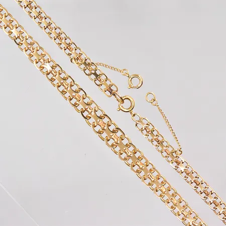 Collier X-länk doserad längd 43cm, bredd 4-7mm, säkerhetskedja, missfärgat lås, 18K. Vikt: 13,6 g