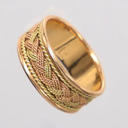 Ring 2-färg stl: 18, 18k Vikt: 3,9 g