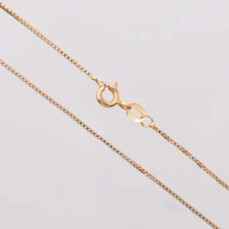 Kedja Venezia längd 37,5cm, bredd 08mm, något ojämn, 18K Vikt: 2 g