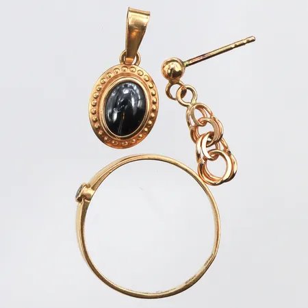 Ring, hänge, udda örhänge, skevheter 18K Vikt: 2,5 g