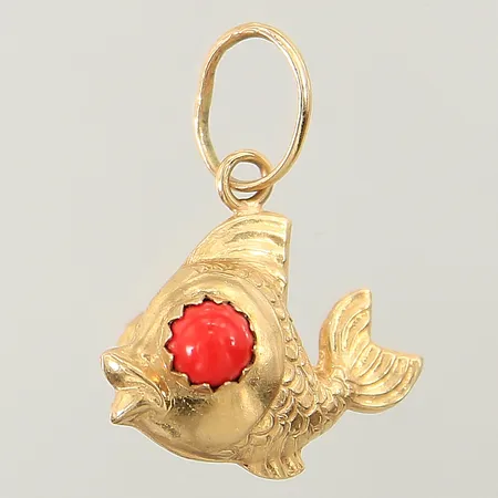 Hänge fisk med röda stenar 28x20mm 18K Vikt: 2,1 g