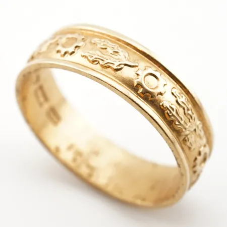 Ring, stl 20½(64), bredd 6,5mm, 18k Vikt: 6 g
