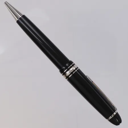 Kulspetspenna Montblanc Meisterstück, modell 162-P, serienr MBKC5X2P8, längd ca 15cm, manual, garanti NK Papper daterat 8/8/15, etui, ytterkartong.