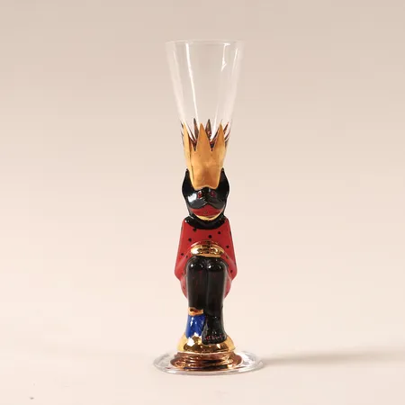 Snapsglas djävul Nobel, Gunnar Cyrén för Orrefors, röd, 4cl, höjd 16cm, handmålat glas, signerad