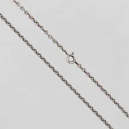 Kedja ankarlänk längd: ca 43,5cm bredd: ca 1mm ostämplat silver  Vikt: 4,9 g