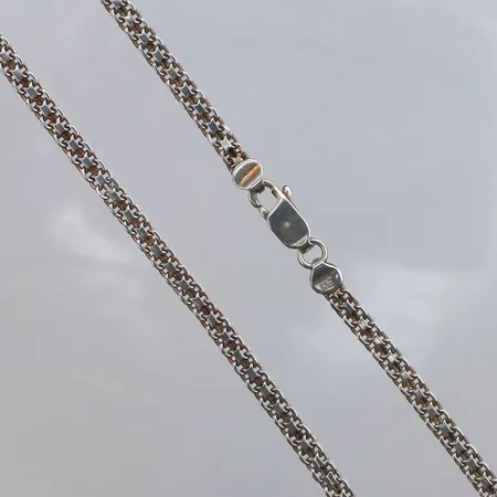Collier x-länk 43cm, bredd: 3,7mm, ojämn länk, 925/1000 silver. Vikt: 9,6 g