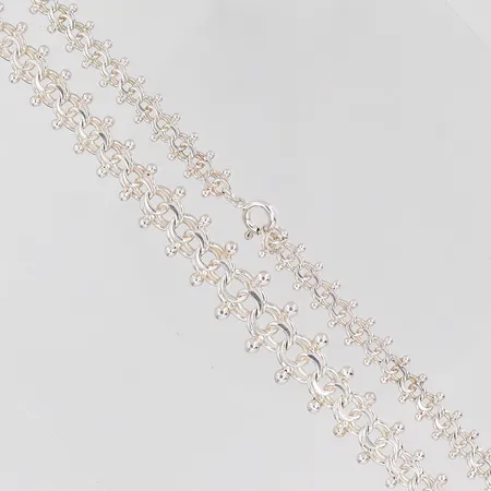 Collier Bismarck doserad längd 47cm, bredd 6-11mm, silver 925/1000. Vikt: 18,1 g