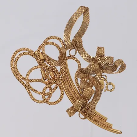 2 Collier, defekta, 18K  Vikt: 10,3 g