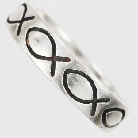 Ring mönstrad stl: ca 21 bredd: ca 5mm silver 925/1000 Vikt: 4,9 g