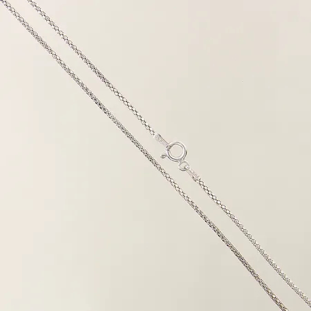 Kedja längd 49cm bredd 1,3mm silver 925/1000 Vikt: 2,6 g