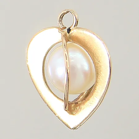 Hänge med odlad pärla Ø6,5mm 15x12,5mm, skev saknar ögla ostämplad 18K Vikt: 1,3 g
