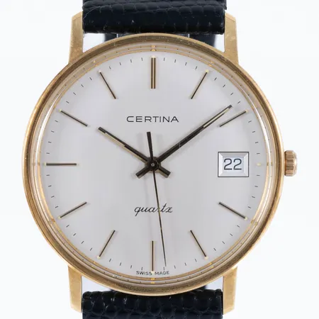 Herrur Certina guld 18K quartz 33,5mm plexiglas, datum, svart läderband (original Certina). Går ej, batteribyte krävs? Bruttovikt: 27,6g. 