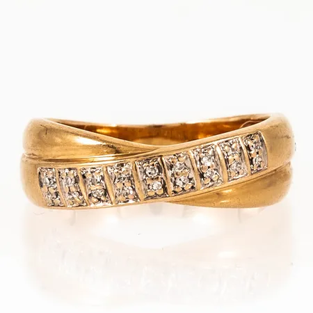 Ring Guldfynd med 18 x ca 0,005ct 8/8-slipade diamanter stl:18 bredd 2,5-6,5mm, 18K 4,1g.