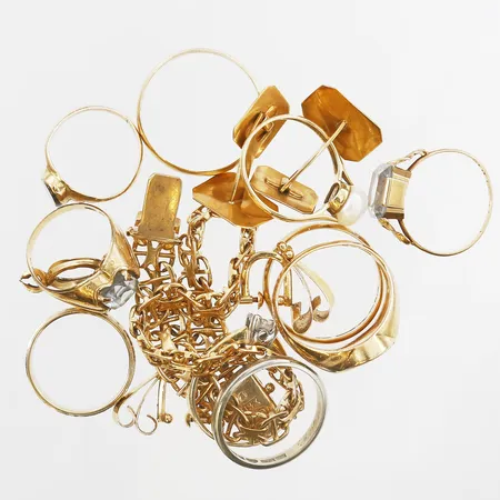 Diverse guld med stenar, defekt, 18K  Vikt: 57,1 g