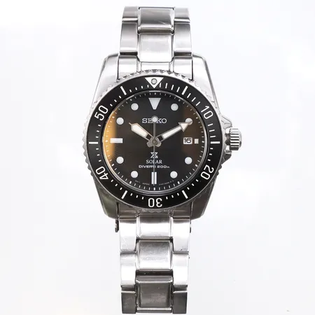 Herrur Seiko Solar Divers 200m solar, stål, 39mm,  quartz, ref: V147 - OCSO, srn: 1D2285, ställänk, inga tillbehör.