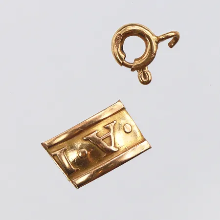 Diverse defekt guld, 18K Vikt: 0,9 g