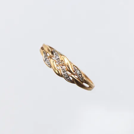 Ring Stl:16¾, bredd: 1,6-5,3mm, 18K Vikt: 1,1 g