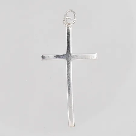 Hänge kors längd 45mm, bredd 21mm, något ojämn, silver 925/1000. Vikt: 1,8 g