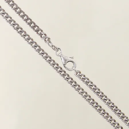 Kedja Pansar GHA längd 52cm bredd 4mm, del vid lås troligen utbytt ej ihoplödda, silver 925/1000 Vikt: 23 g