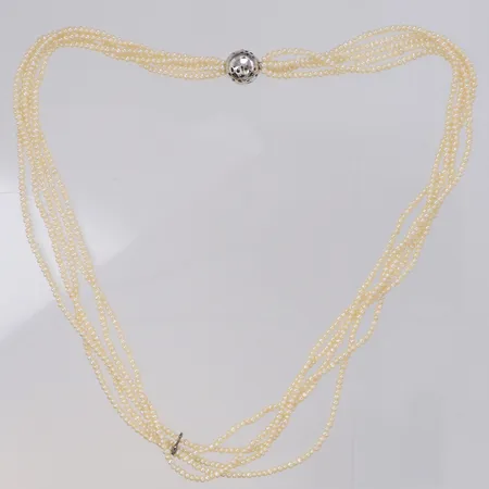 Pärlcollier femradigt odlade fröpärlor Ø2,3mm, längd 42,5cm, lås vitguld 18K, Ole Lynggaard, smyckespåse, ask.  Vikt: 2,7 g