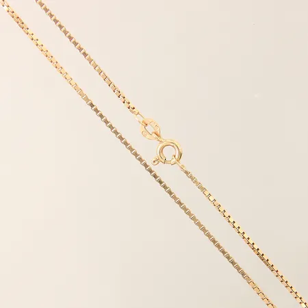 Kedja Venezia längd 37,5cm bredd 1mm svensk importstämpel 18K Vikt: 4,3 g