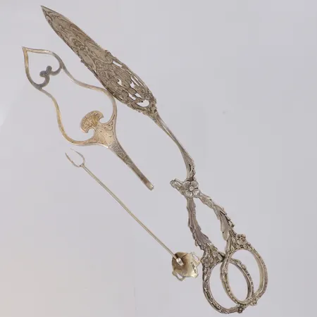 Tårtspade, coctailpinne, defekt, av, buckligt, 830/1000 silver Vikt: 67,1 g