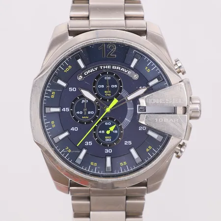 Herrur Diesel Only the brave referensnr DZ-4465 Ø52mm, stål, quartz, armband i stål, 20,5cm, inga tillbehör.
