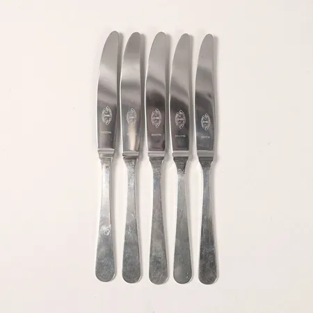 Fem matknivar Wiwen Nilsson längd 19cm, blad i rostfritt stål, Lund, gravyr B-P, silver 925/1000 Vikt: 172,1 g