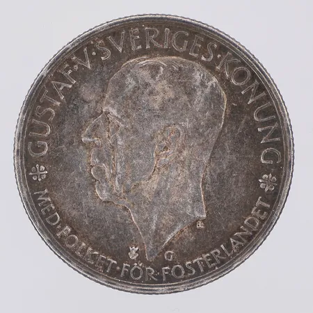 Mynt Gustaf V Sveriges riksdag 500 år 1435-1935, Ø36mm, nominellt värde 5kr, 900/1000 silver Vikt: 25 g