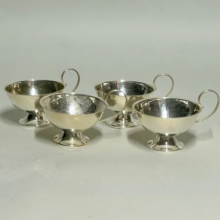 4 Punchbägare Ceson 50-talet, höjd 40mm, putsrepor, 830/1000 silver Vikt: 120,4 g