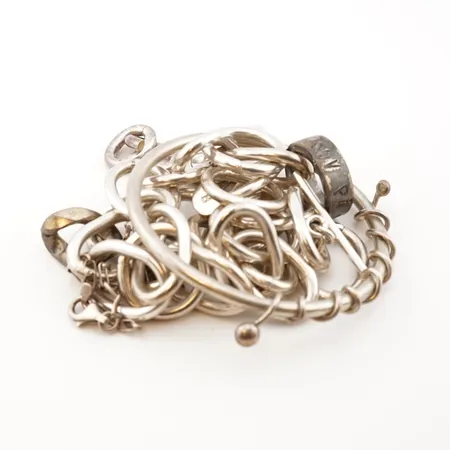 Diverse silversmycken, 925/1000 Vikt: 221 g