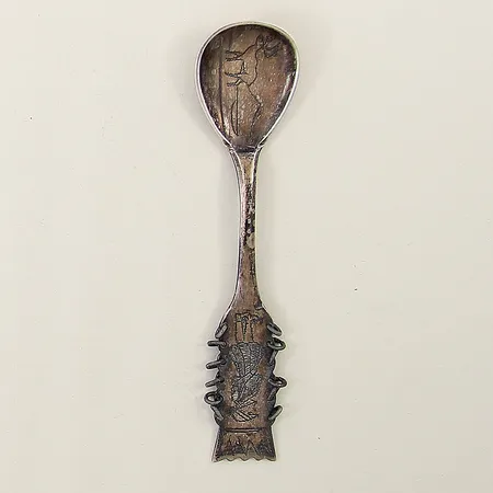 Kaffesked samisk modell längd 11cm, gravyr, silver 830/1000 Vikt: 14,2 g
