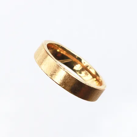 Slät ring Stl:19¾, bredd: 5mm, 18K Vikt: 9 g