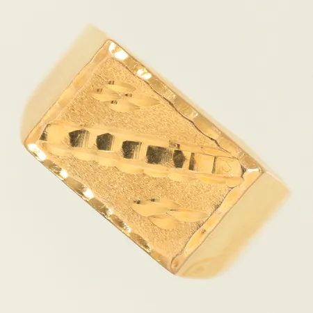 Klackring med mönster stl 20¼, bredd 5-11mm, 21K, 4,2g Vikt: 4,2 g