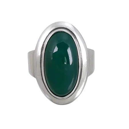 Ring Niels Erik From Danmark silver 925/1000, grön sten, sannolikt grön Agat, stl:17¼ mm, bredd 3,4-22 mm, sten utan anmärkning, fint skick  Vikt: 5 g