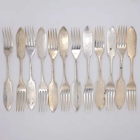 12 Bordsgafflar modell Tornedal 17cm finska stämplar, 830/1000 silver Vikt: 358,1 g
