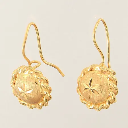 Örhängen med mönstrad dekor 24x12mm, buckliga 22K Vikt: 2,7 g