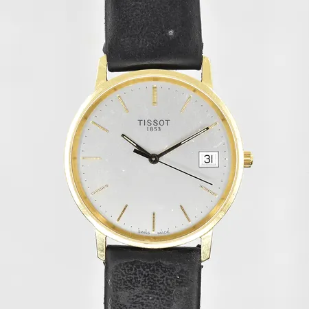 Herrur Tissot 18K quartz Ø34mm datum, gravyr på boett, slitet läderband, etui
