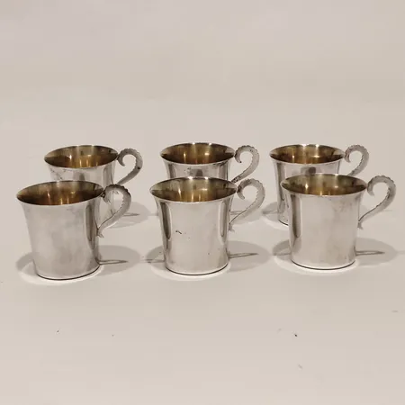 Sex supkoppar med förgylld insida höjd ca 4cm Ø40mm,  Hallbergs Guldsmeds Ab C G år 1945-1946, silver 830/1000 Vikt: 175,1 g