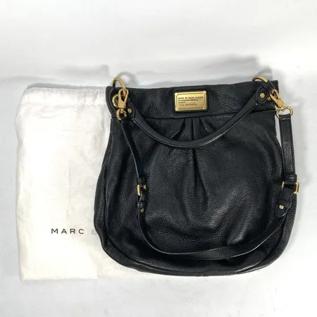 Väska Marc Jacobs svart läder med mässingsdetaljer 33x30x10cm dustbag smärre bruksslitage