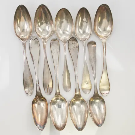 9 Skedar gravyrer 830/1000 Silver 525,1g.