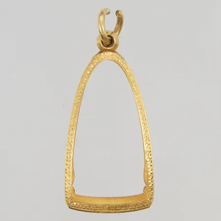 Hänge/amulett fint dekorerad 55x27mm 23K 19,9g.