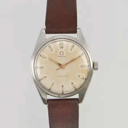 Herrur Omega Seamaster stål 36mm läderband ej original, servicebehov, maxuppdragen, utbytt krona och glas, tickar stundvis.