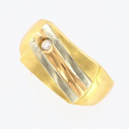 Klackring vit sten stl:20 bredd 4-11mm, vit/röd/gulguld, 18K. Vikt: 8,2 g